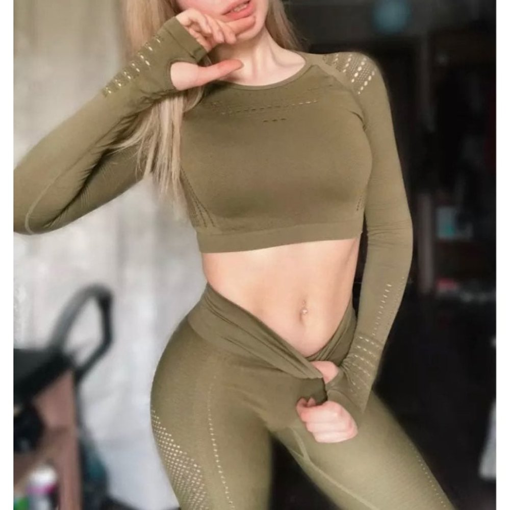 ENERGY+ SEAMLESS LEGGINGS & CROP TOP DUP